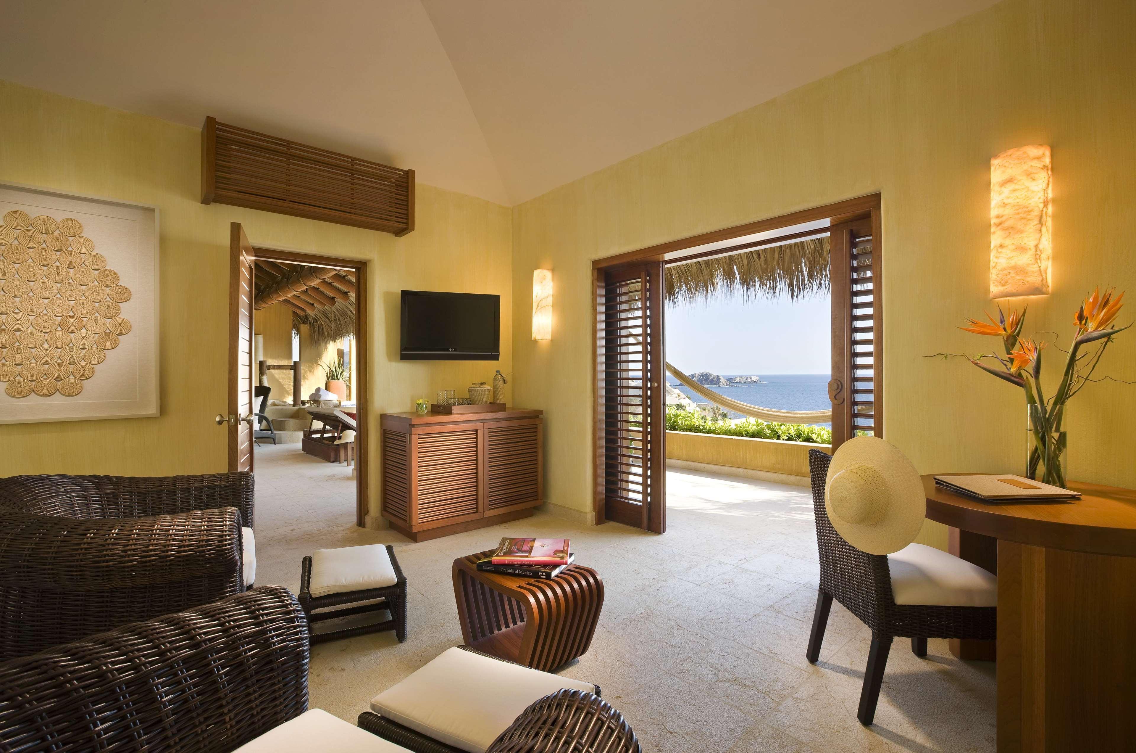 Cala De Mar Resort&spa Ixtapa 5*